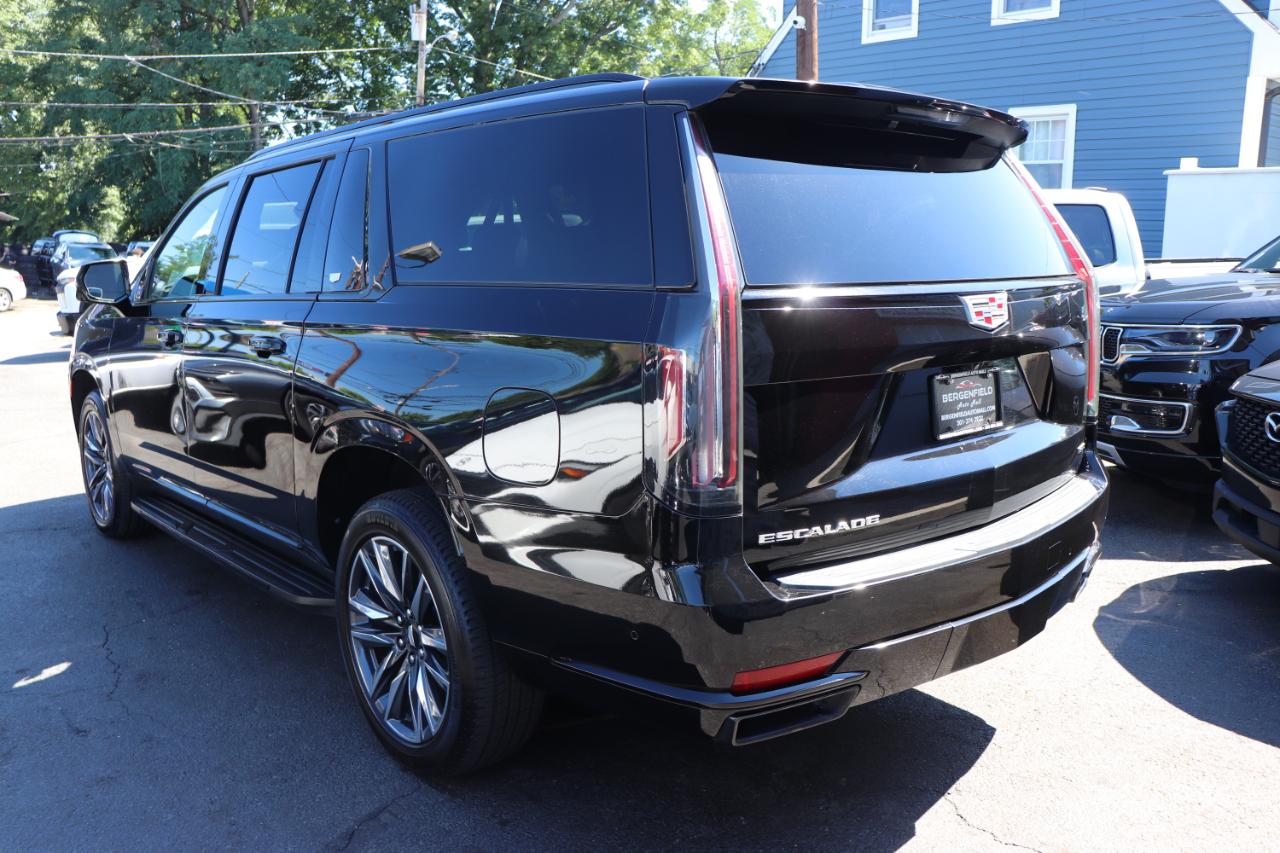Cadillac Escalade ESV 4WD 4dr Sport 2024