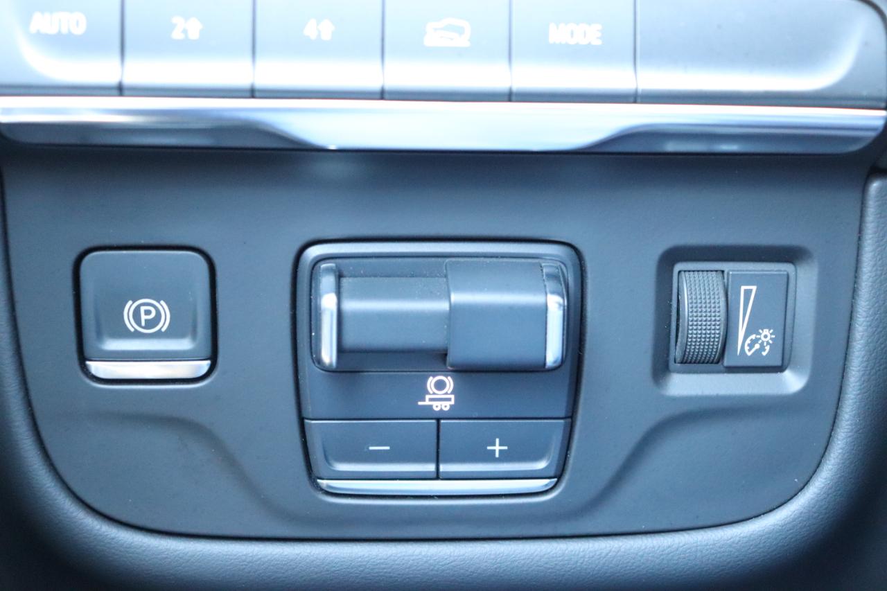 Cadillac Escalade ESV 4WD 4dr Sport 2024