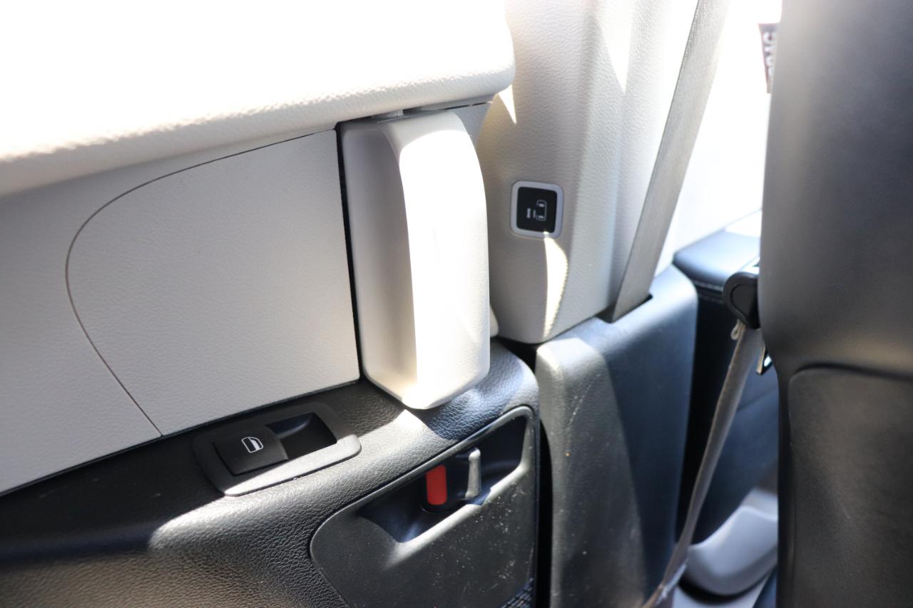Chrysler Pacifica Hybrid Select FWD 2024