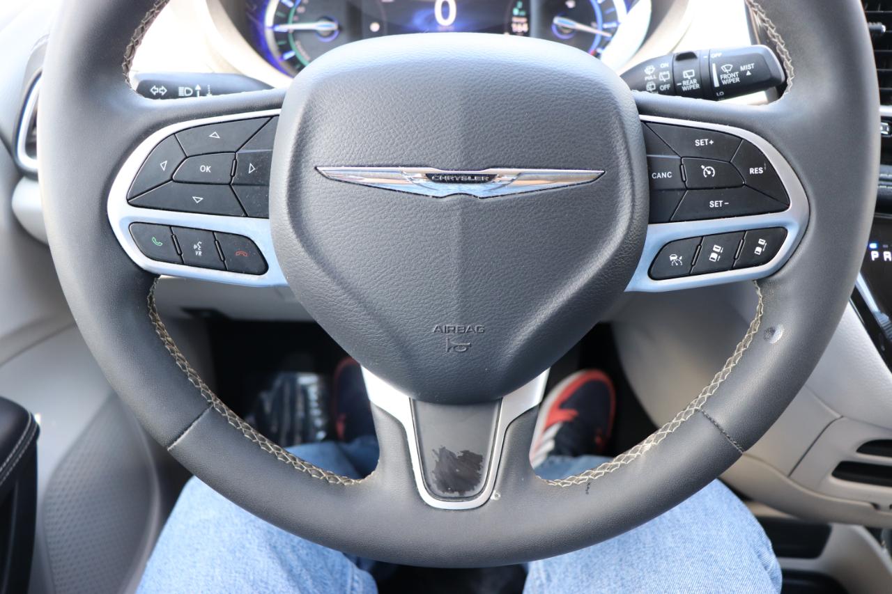 Chrysler Pacifica Hybrid Select FWD 2024