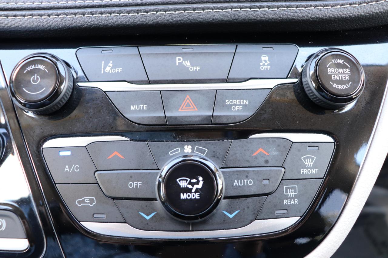 Chrysler Pacifica Hybrid Select FWD 2024