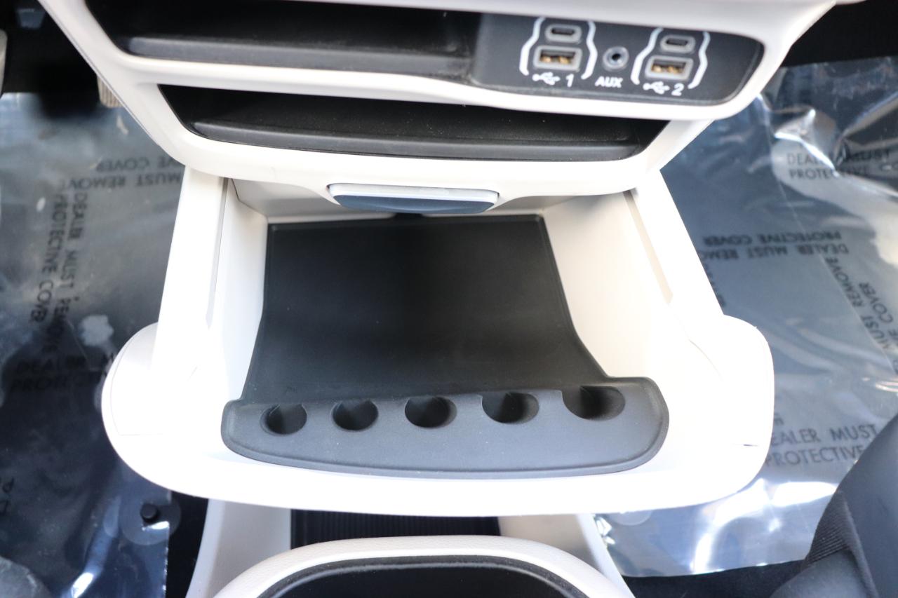 Chrysler Pacifica Hybrid Select FWD 2024