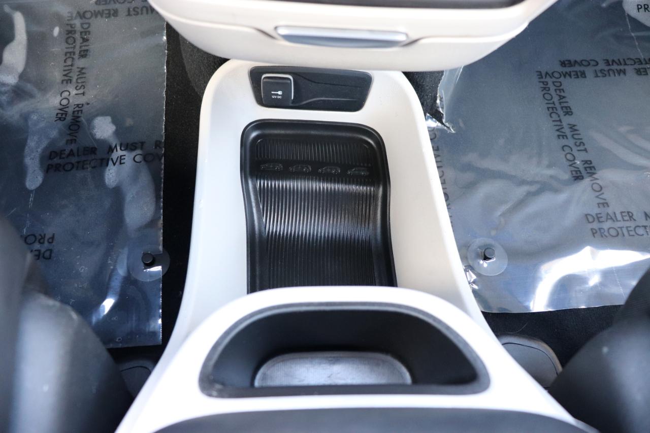 Chrysler Pacifica Hybrid Select FWD 2024