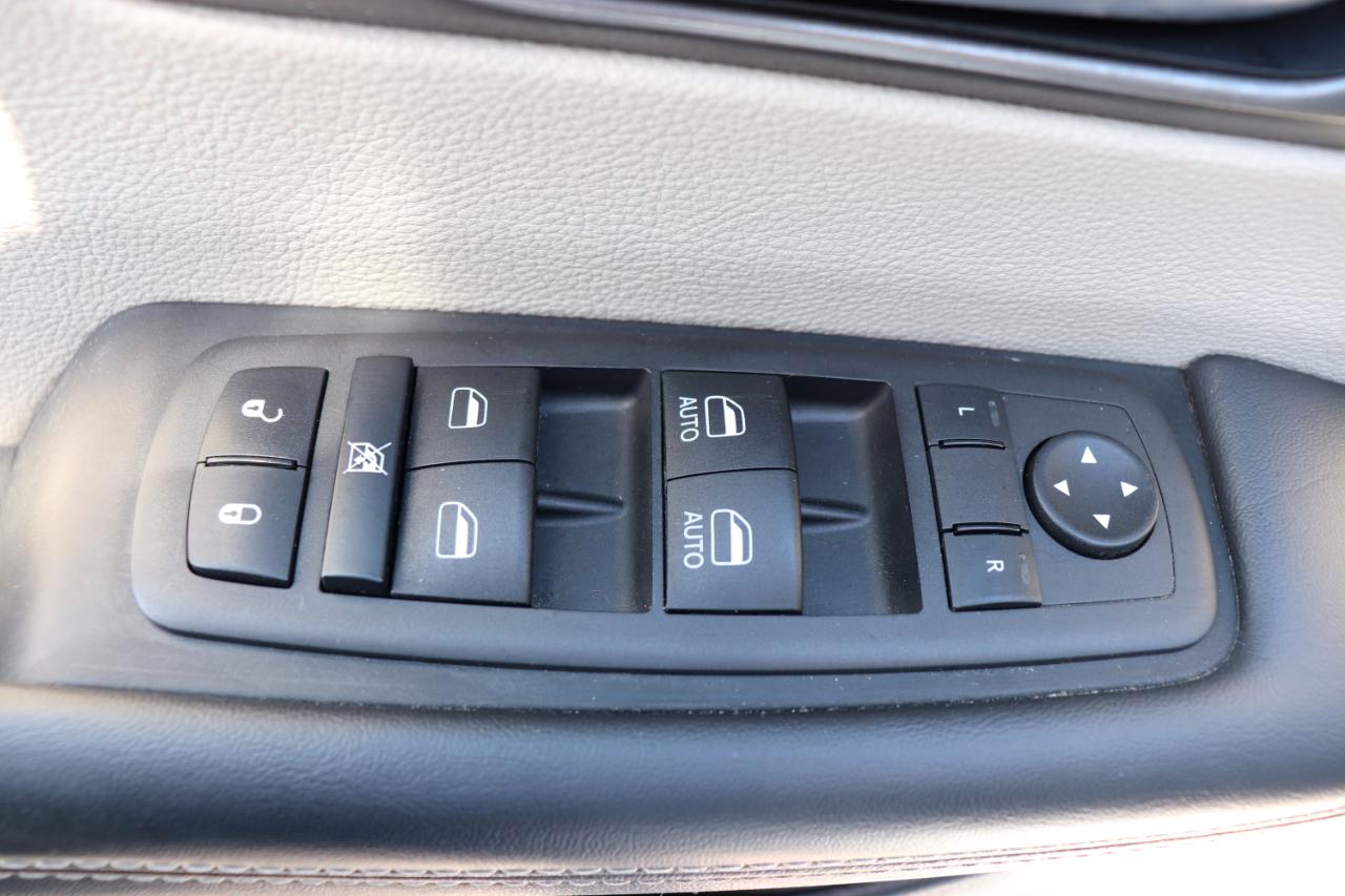 Chrysler Pacifica Hybrid Select FWD 2024