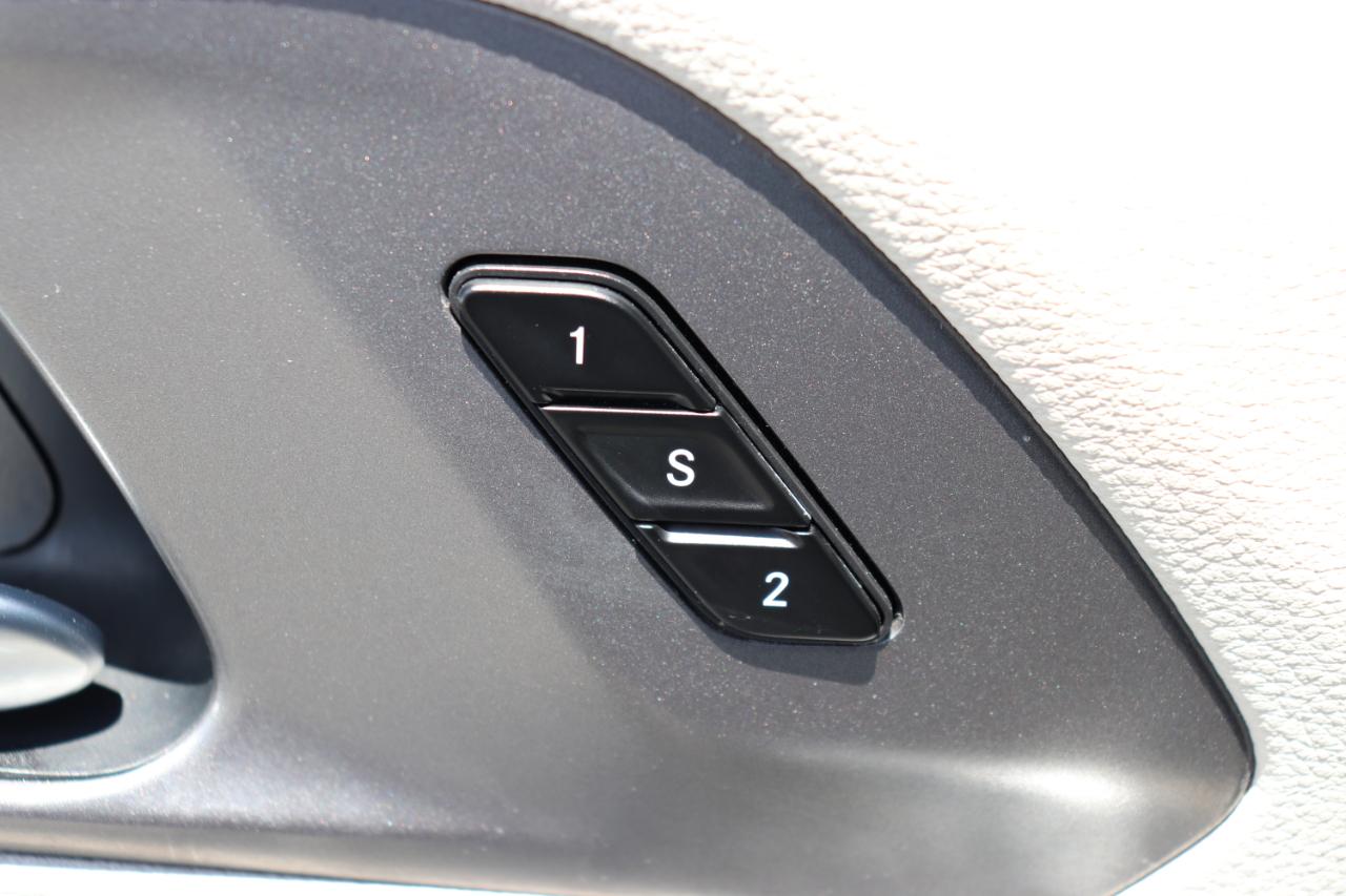Chrysler Pacifica Hybrid Select FWD 2024