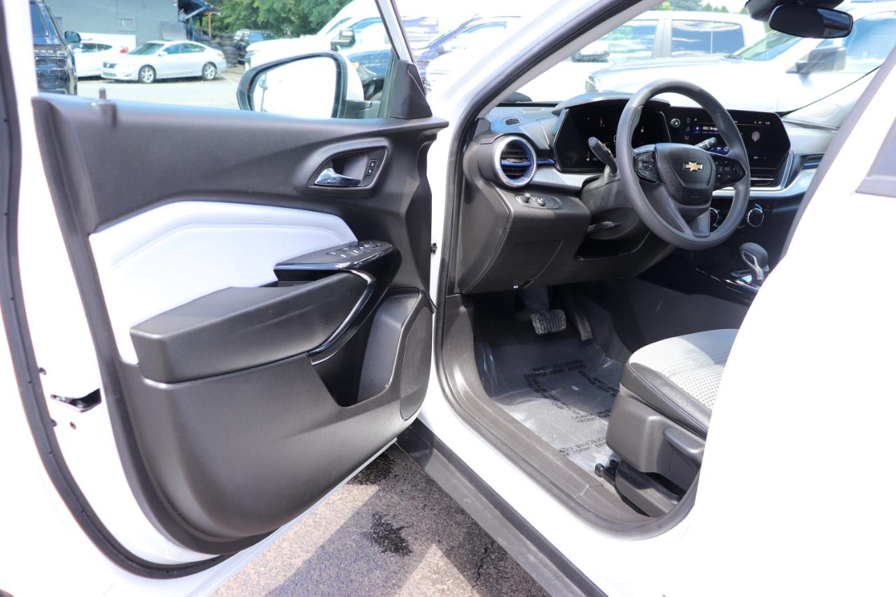Chevrolet Trax FWD 4dr LT 2025