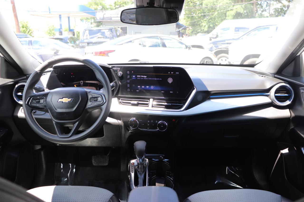 Chevrolet Trax FWD 4dr LT 2025