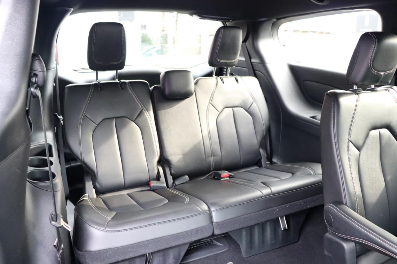 Chrysler Pacifica Select FWD 2025