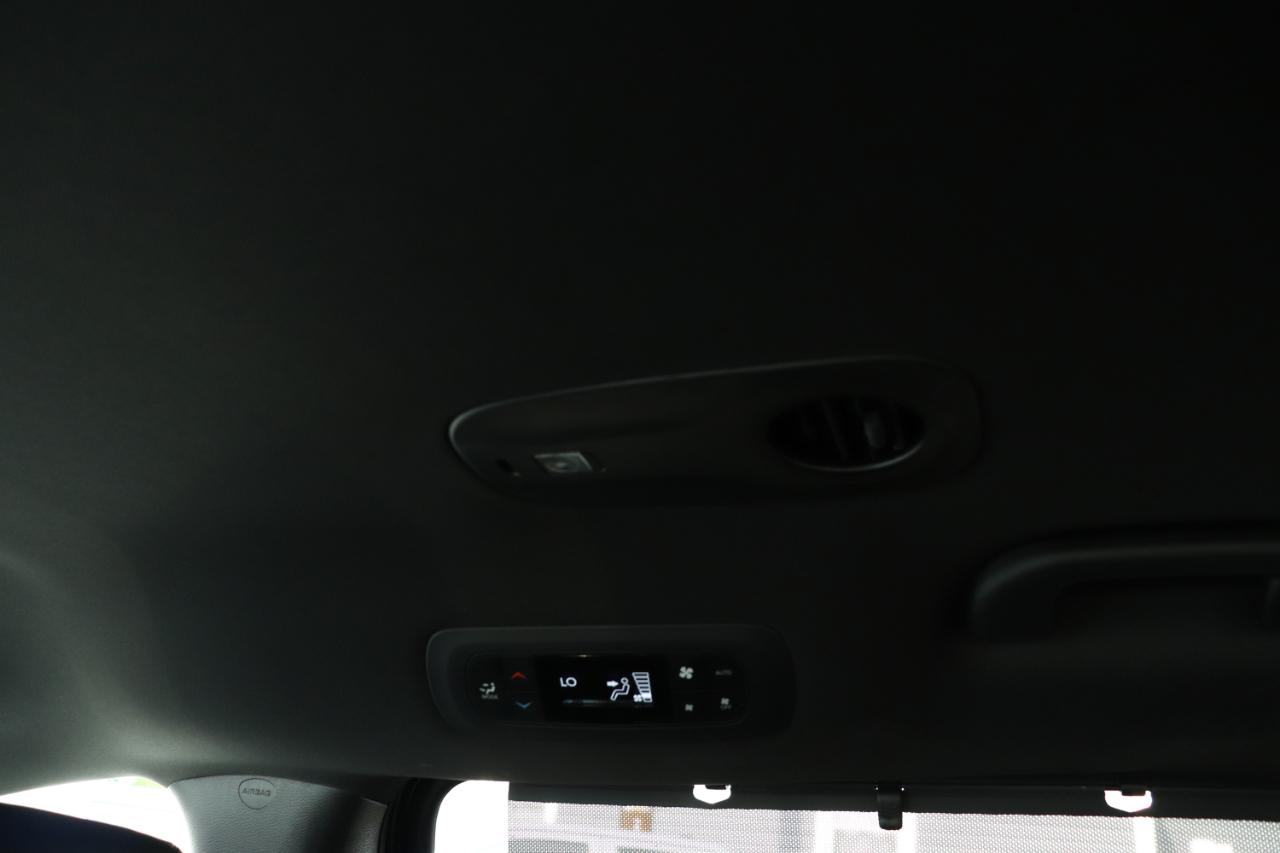 Chrysler Pacifica Select FWD 2025