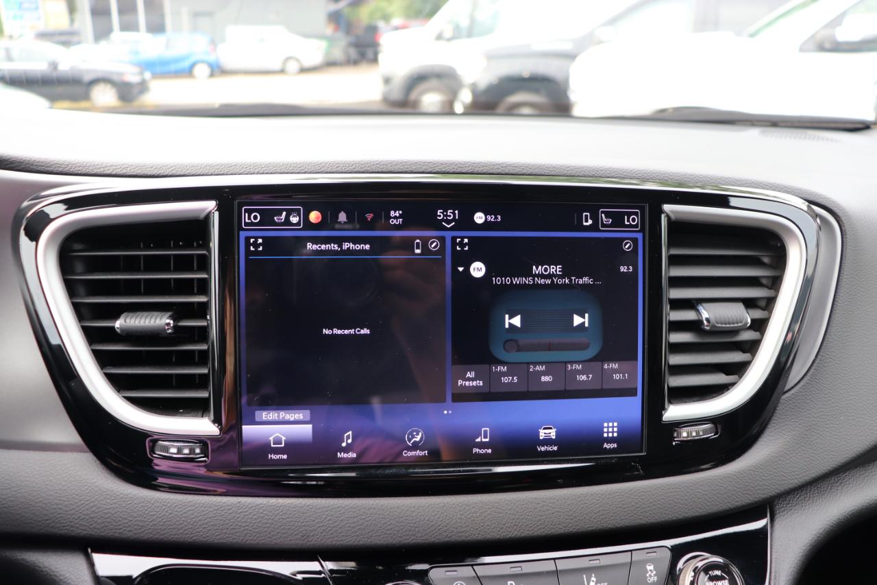 Chrysler Pacifica Select FWD 2025