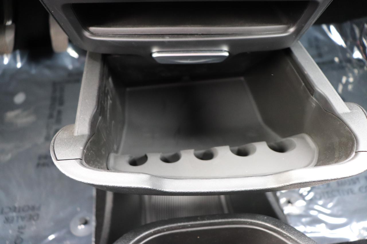 Chrysler Pacifica Select FWD 2025