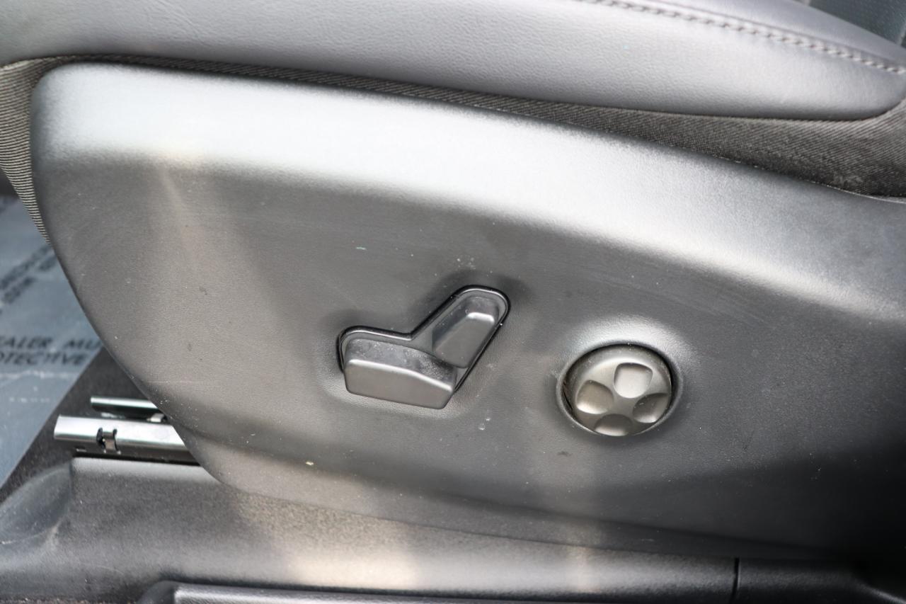 Chrysler Pacifica Select FWD 2025
