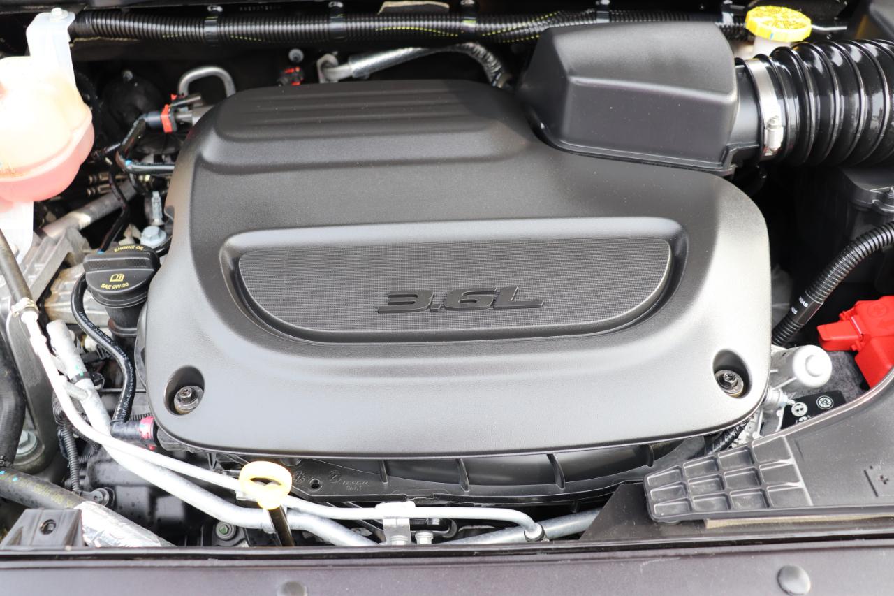 Chrysler Pacifica Select FWD 2025