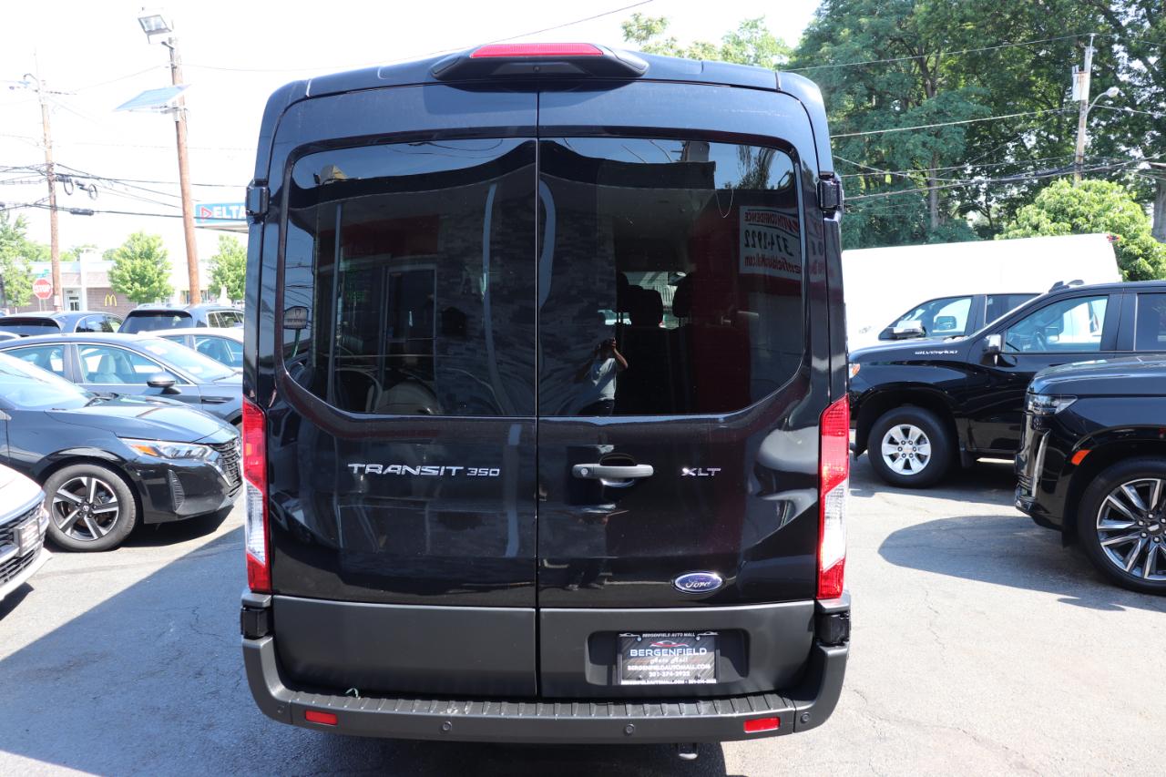Ford Transit Passenger Wagon T-350 148" Med Roof XLT RWD 2025