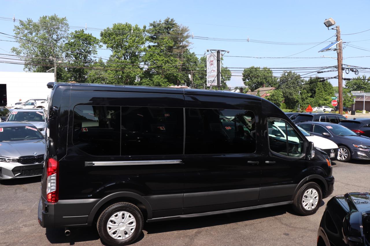 Ford Transit Passenger Wagon T-350 148" Med Roof XLT RWD 2025
