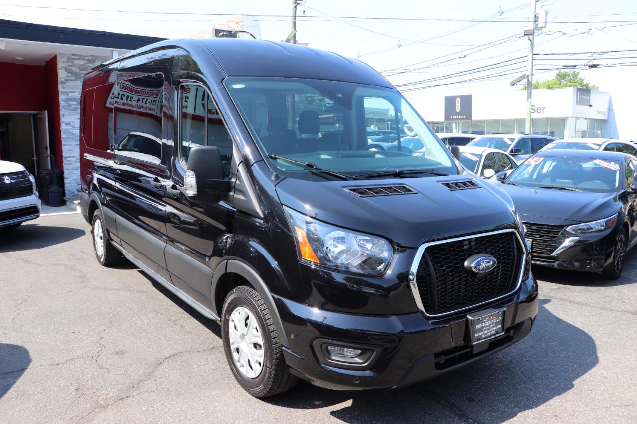 Ford Transit Passenger Wagon T-350 148" Med Roof XLT RWD 2025