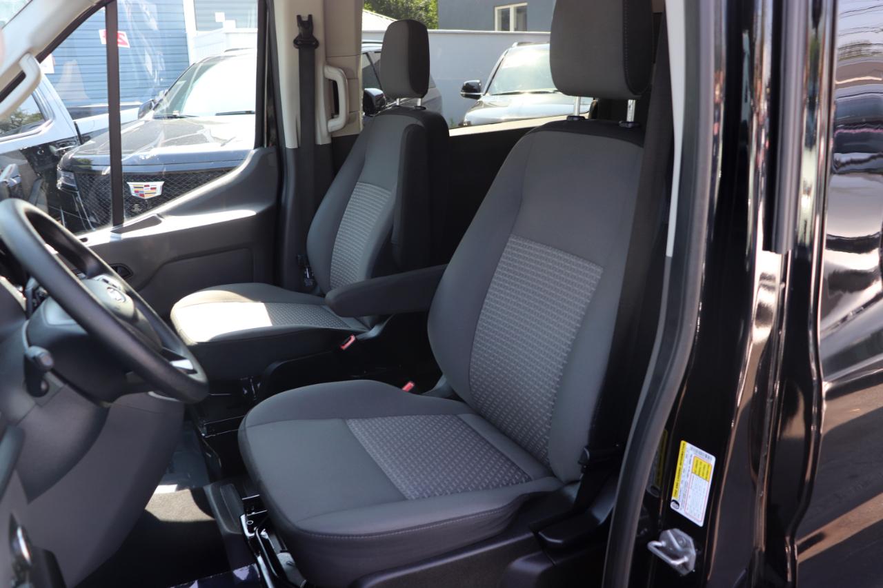Ford Transit Passenger Wagon T-350 148" Med Roof XLT RWD 2025