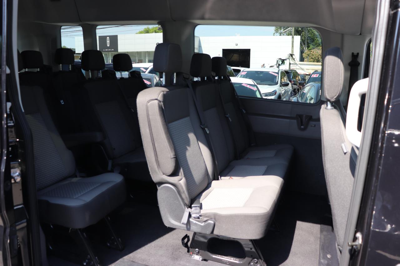 Ford Transit Passenger Wagon T-350 148" Med Roof XLT RWD 2025