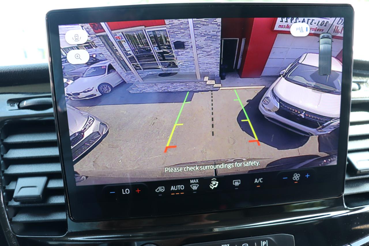 Ford Transit Passenger Wagon T-350 148" Med Roof XLT RWD 2025