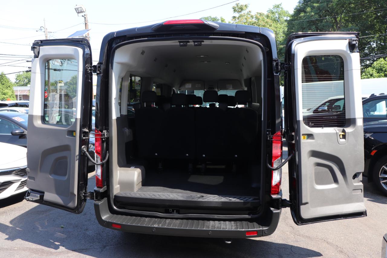 Ford Transit Passenger Wagon T-350 148" Med Roof XLT RWD 2025