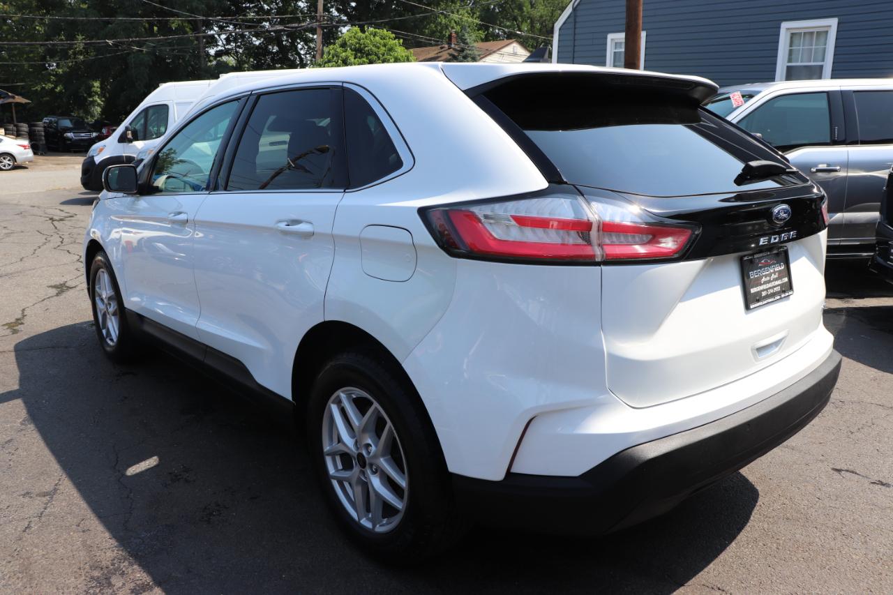 Ford Edge SEL AWD 2024