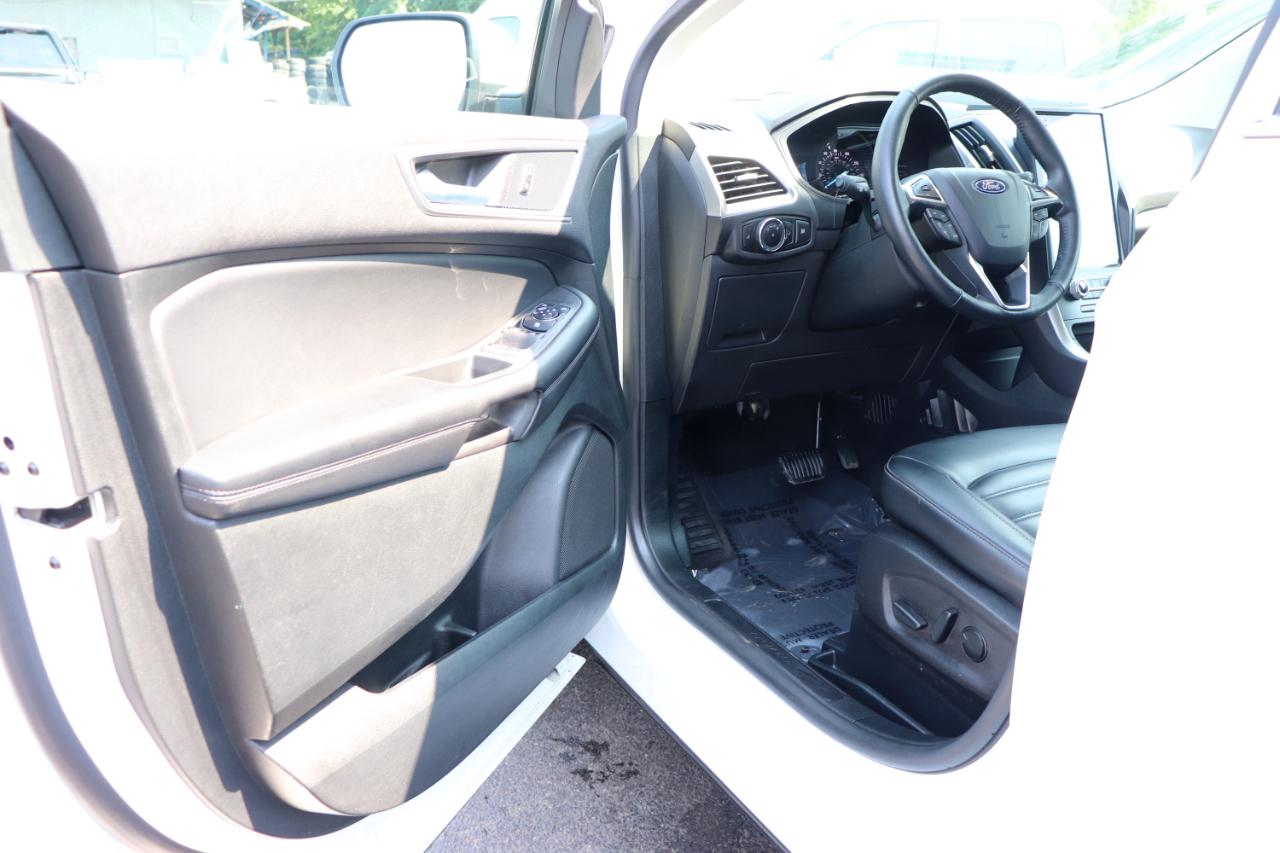 Ford Edge SEL AWD 2024