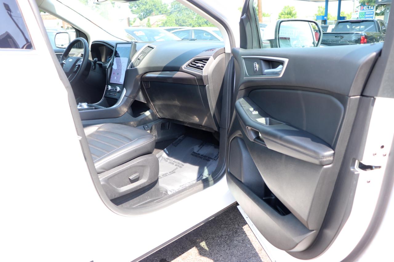 Ford Edge SEL AWD 2024