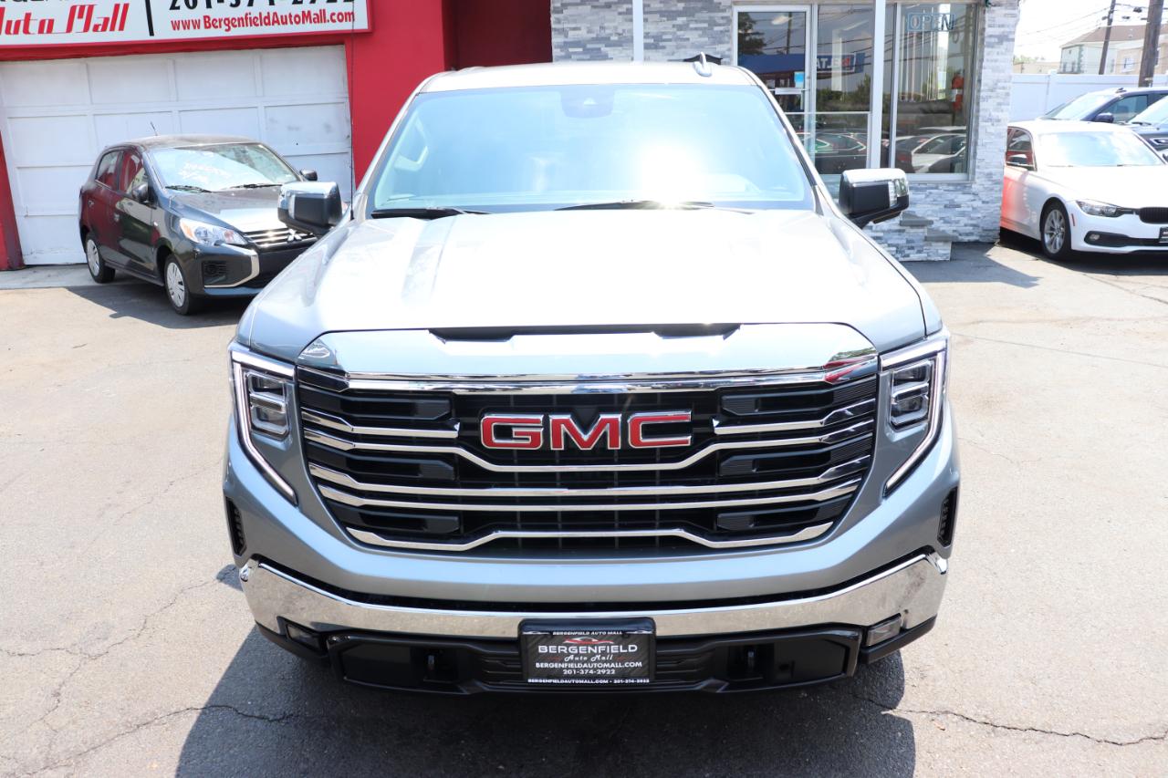 GMC Sierra 1500 4WD Crew Cab 147" SLT 2025