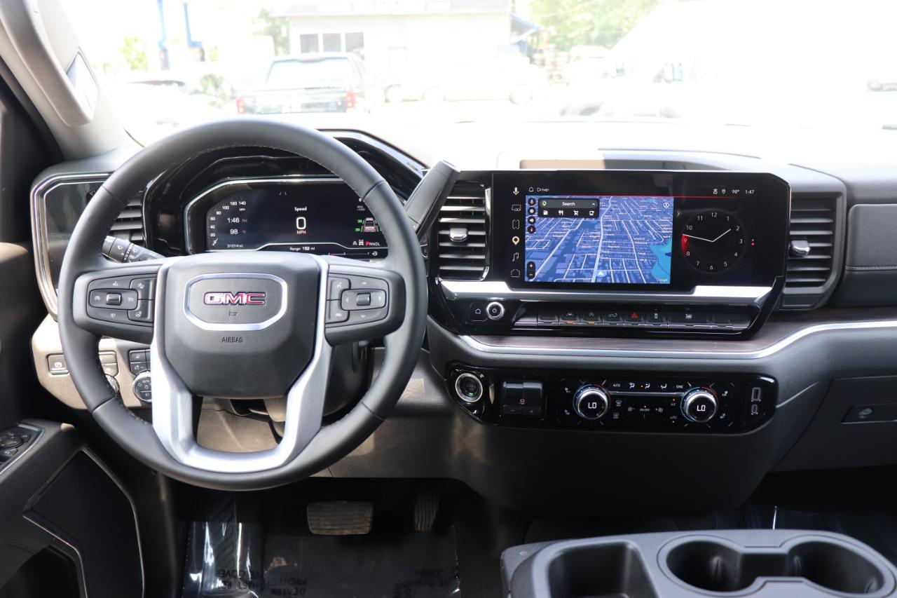 GMC Sierra 1500 4WD Crew Cab 147" SLT 2025