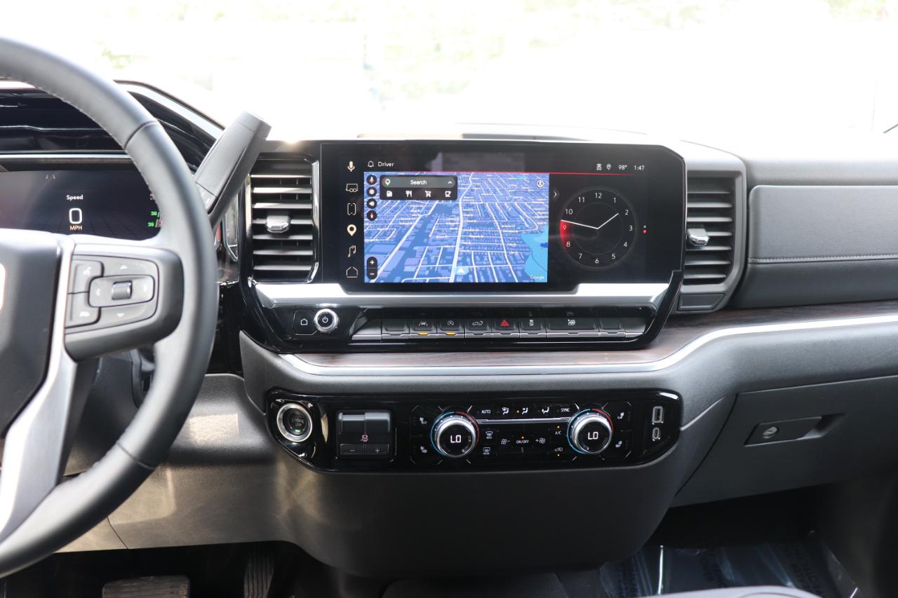 GMC Sierra 1500 4WD Crew Cab 147" SLT 2025