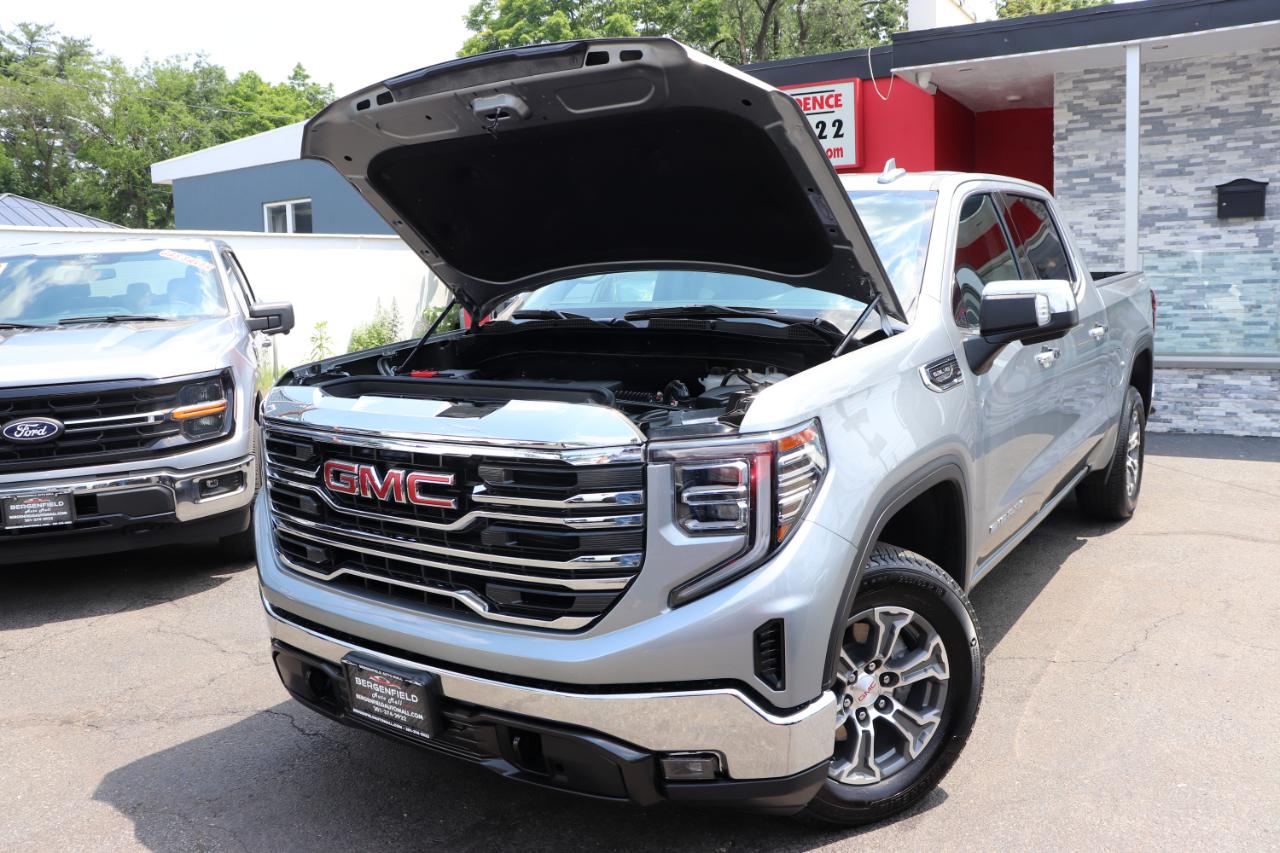 GMC Sierra 1500 4WD Crew Cab 147" SLT 2025