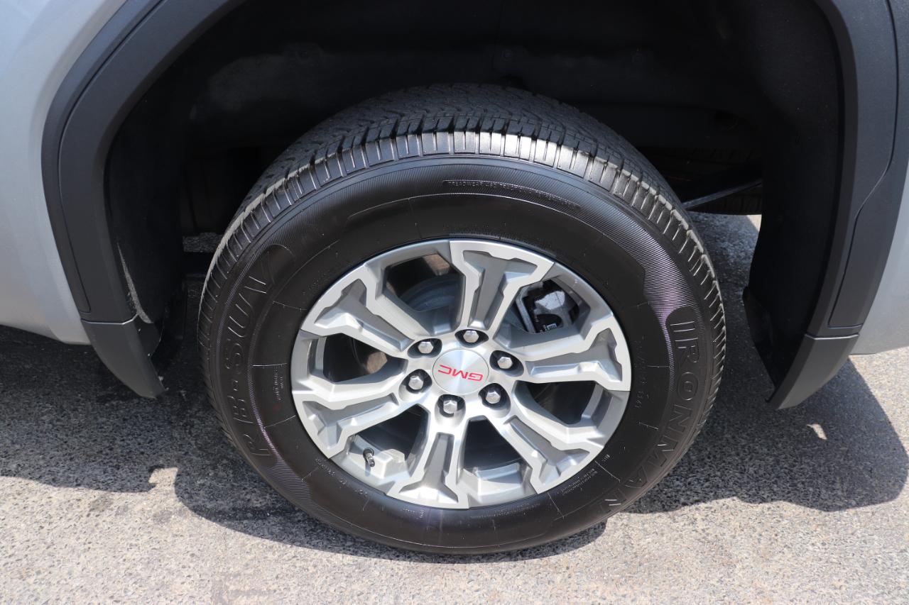 GMC Sierra 1500 4WD Crew Cab 147" SLT 2025