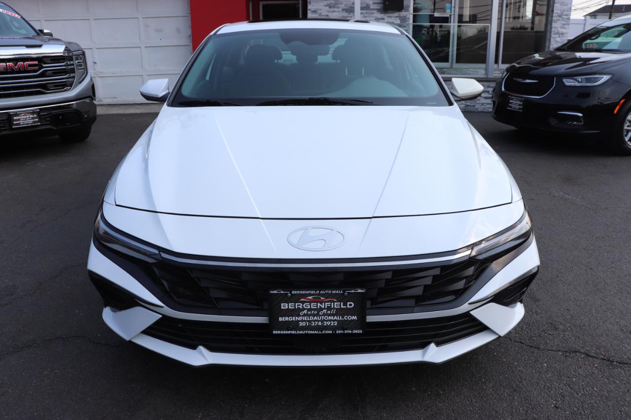 Hyundai Elantra SEL Convenience IVT 2025