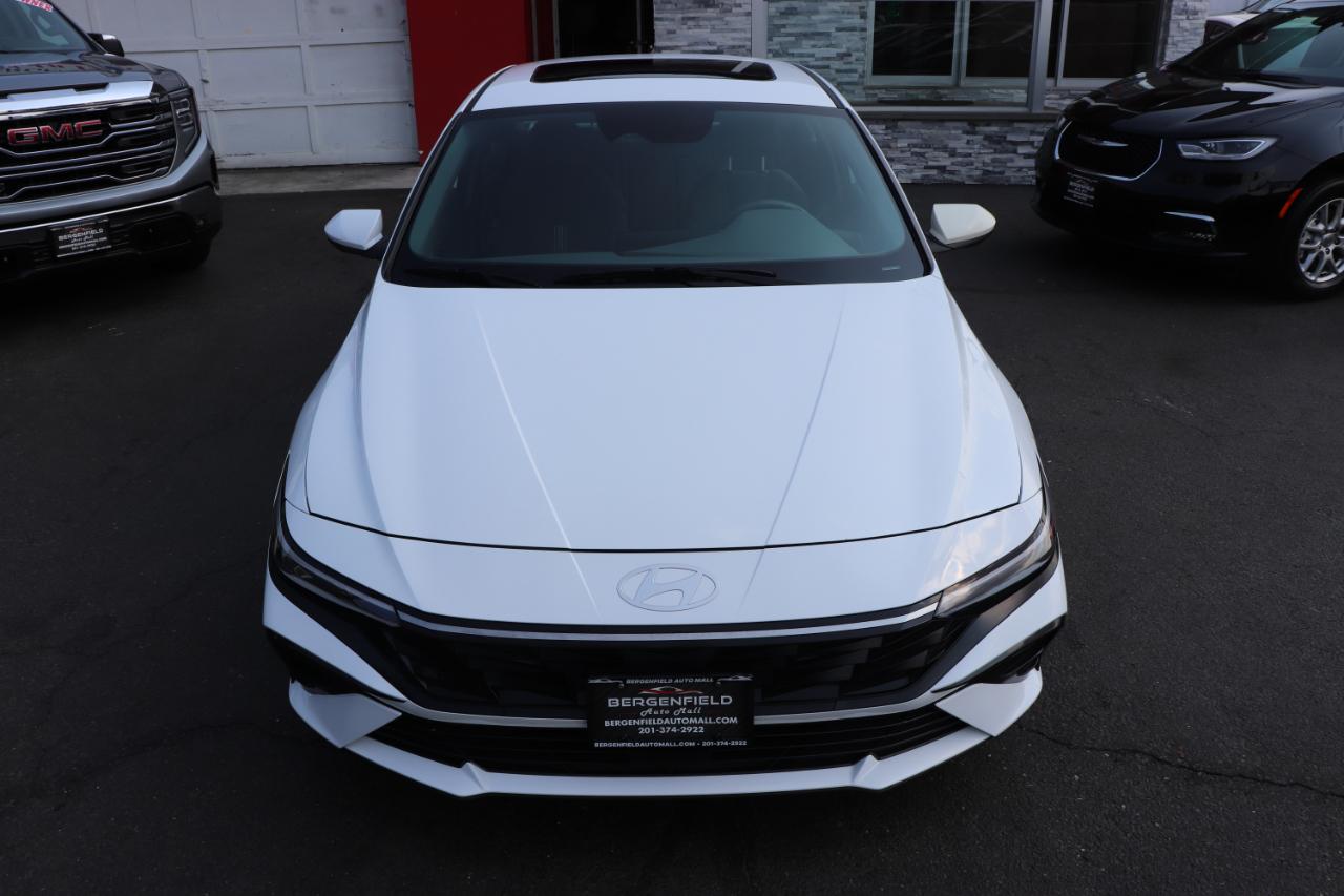 Hyundai Elantra SEL Convenience IVT 2025