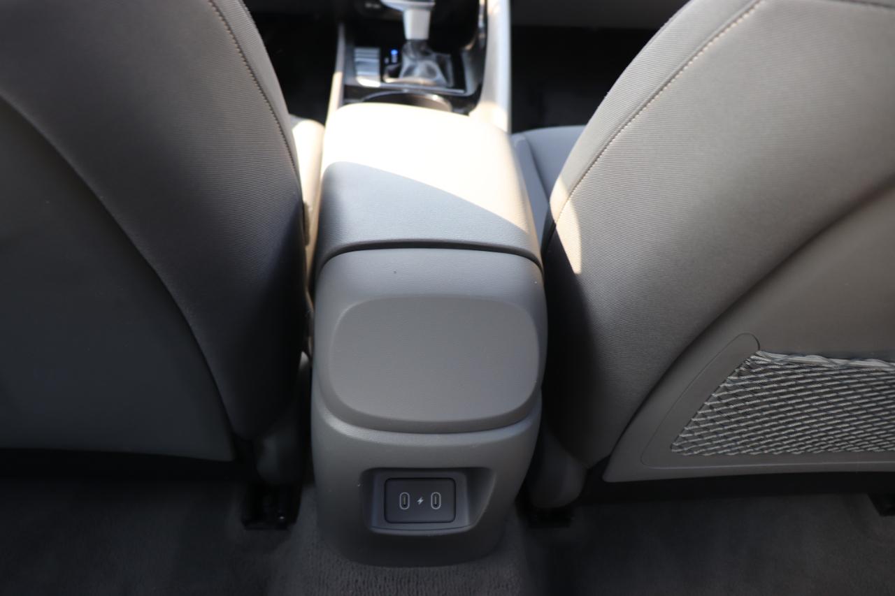 Hyundai Elantra SEL Convenience IVT 2025