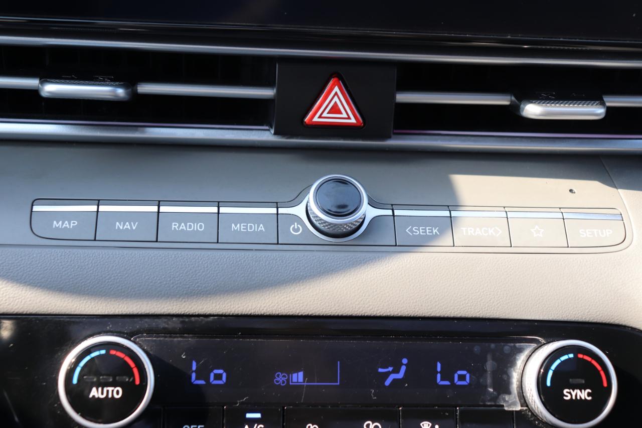 Hyundai Elantra SEL Convenience IVT 2025
