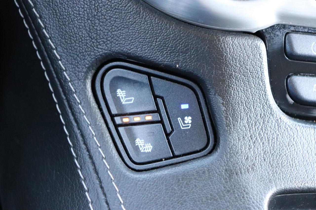 GMC Yukon XL 4WD 4dr SLT 2019