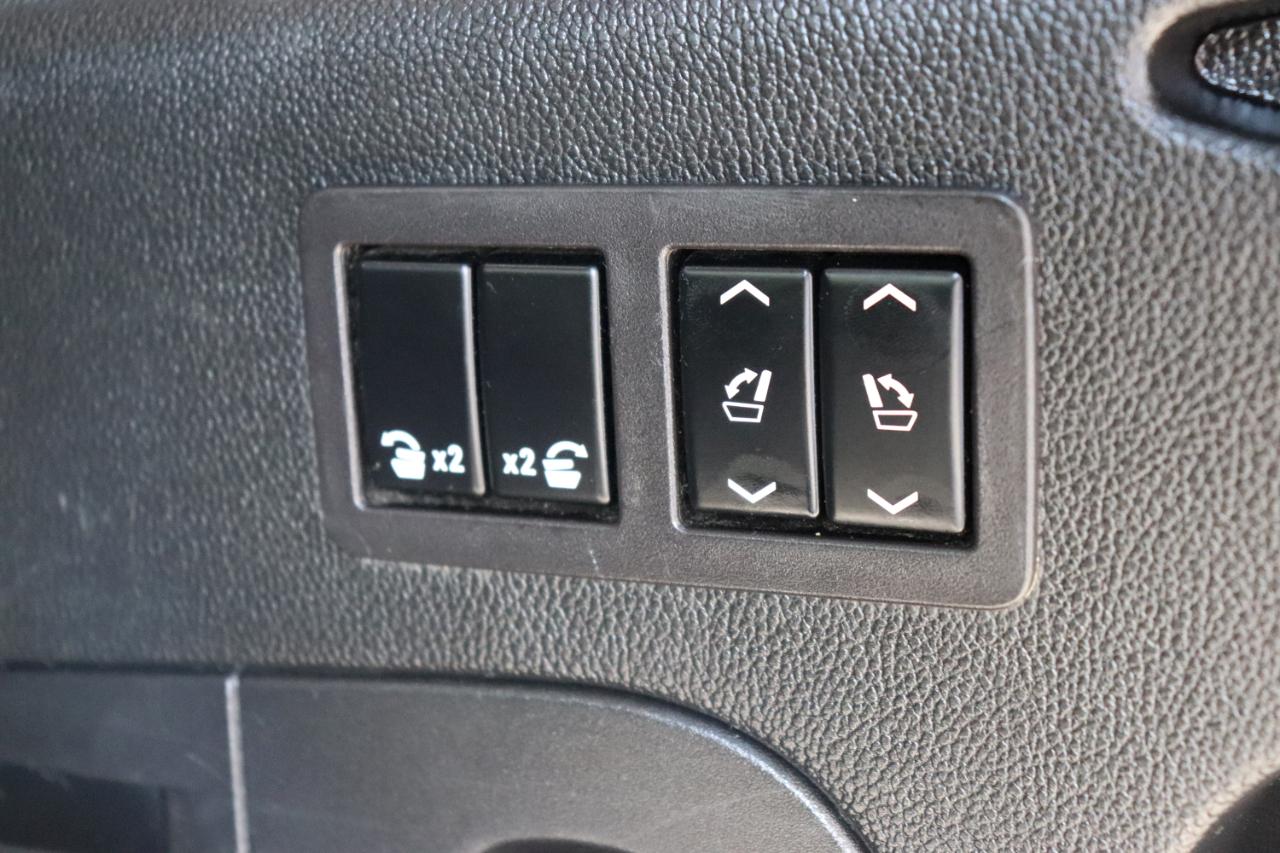 GMC Yukon XL 4WD 4dr SLT 2019