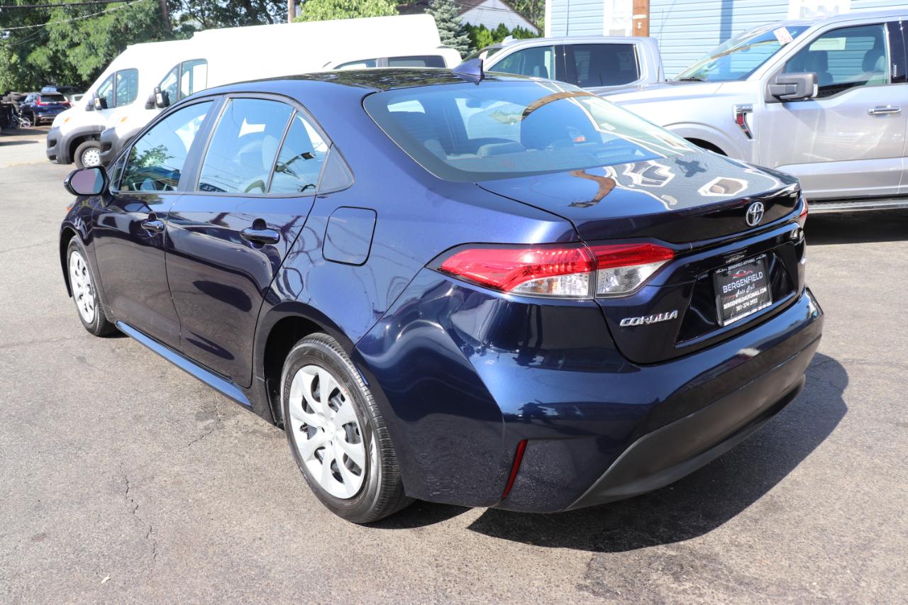 Toyota Corolla LE CVT (Natl) 2024