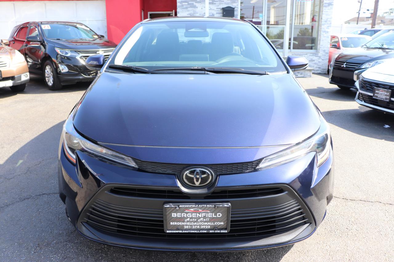 Toyota Corolla LE CVT (Natl) 2024