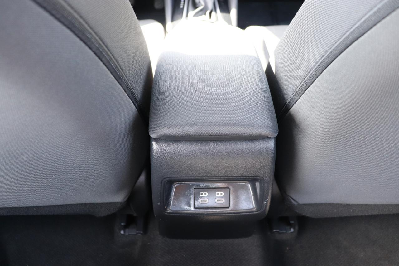 Toyota Corolla LE CVT (Natl) 2024
