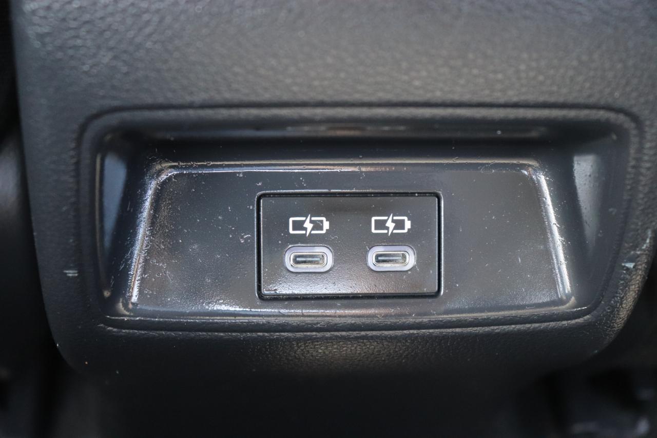 Toyota Corolla LE CVT (Natl) 2024