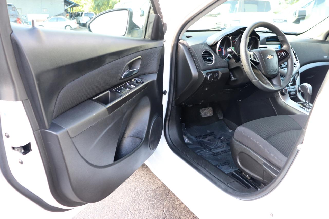 Chevrolet Cruze Limited 4dr Sdn Auto LT w/1LT 2016