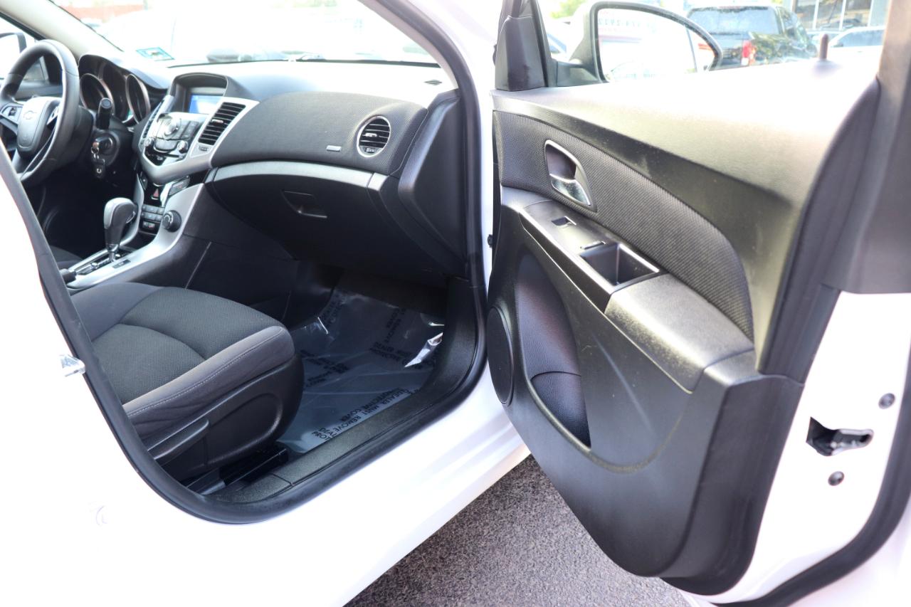 Chevrolet Cruze Limited 4dr Sdn Auto LT w/1LT 2016