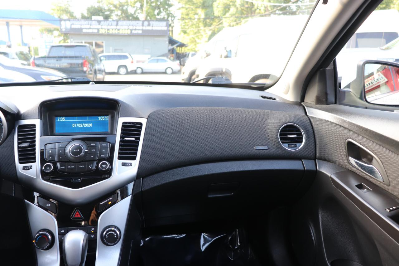Chevrolet Cruze Limited 4dr Sdn Auto LT w/1LT 2016
