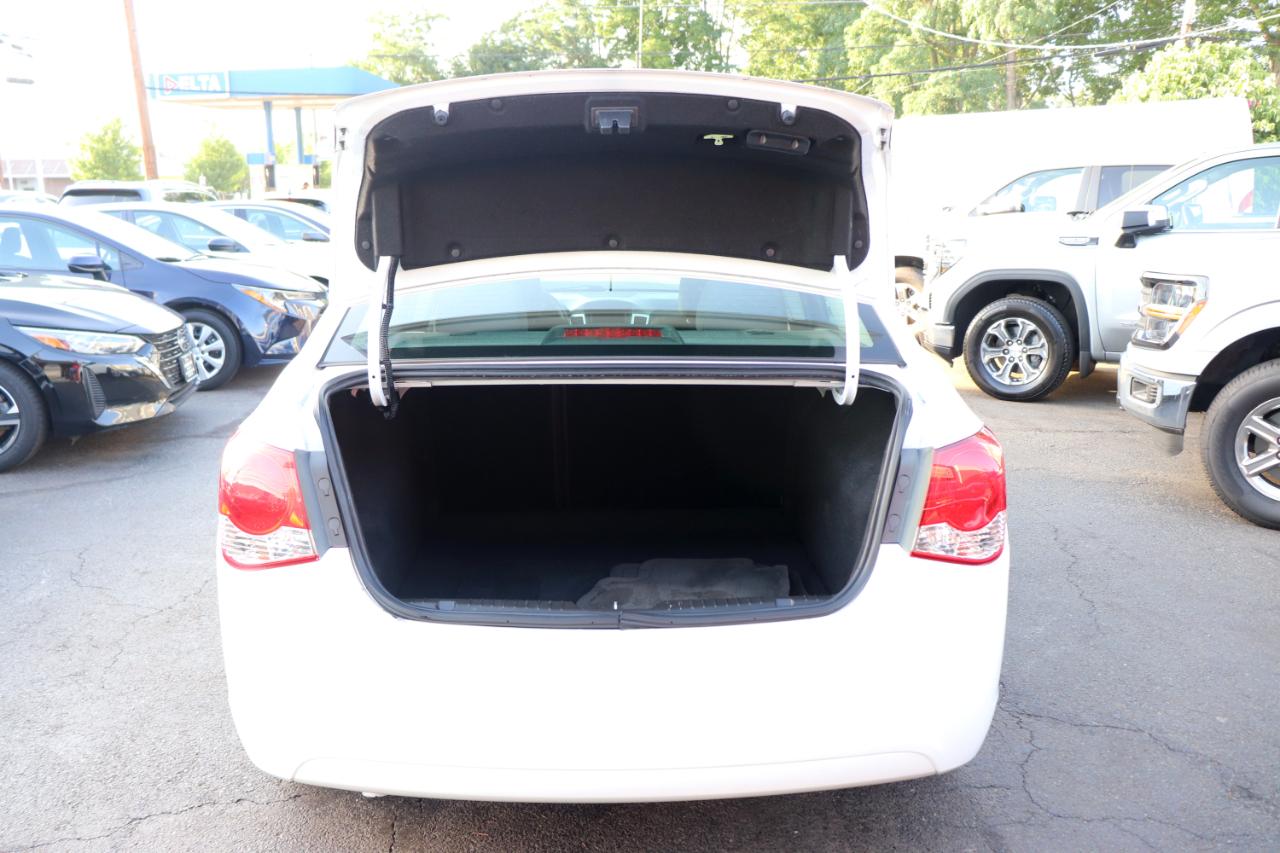 Chevrolet Cruze Limited 4dr Sdn Auto LT w/1LT 2016