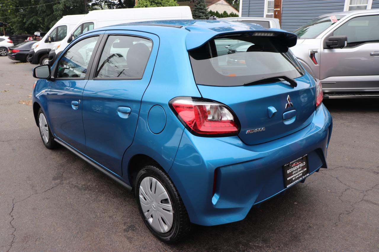 Mitsubishi Mirage ES CVT 2024