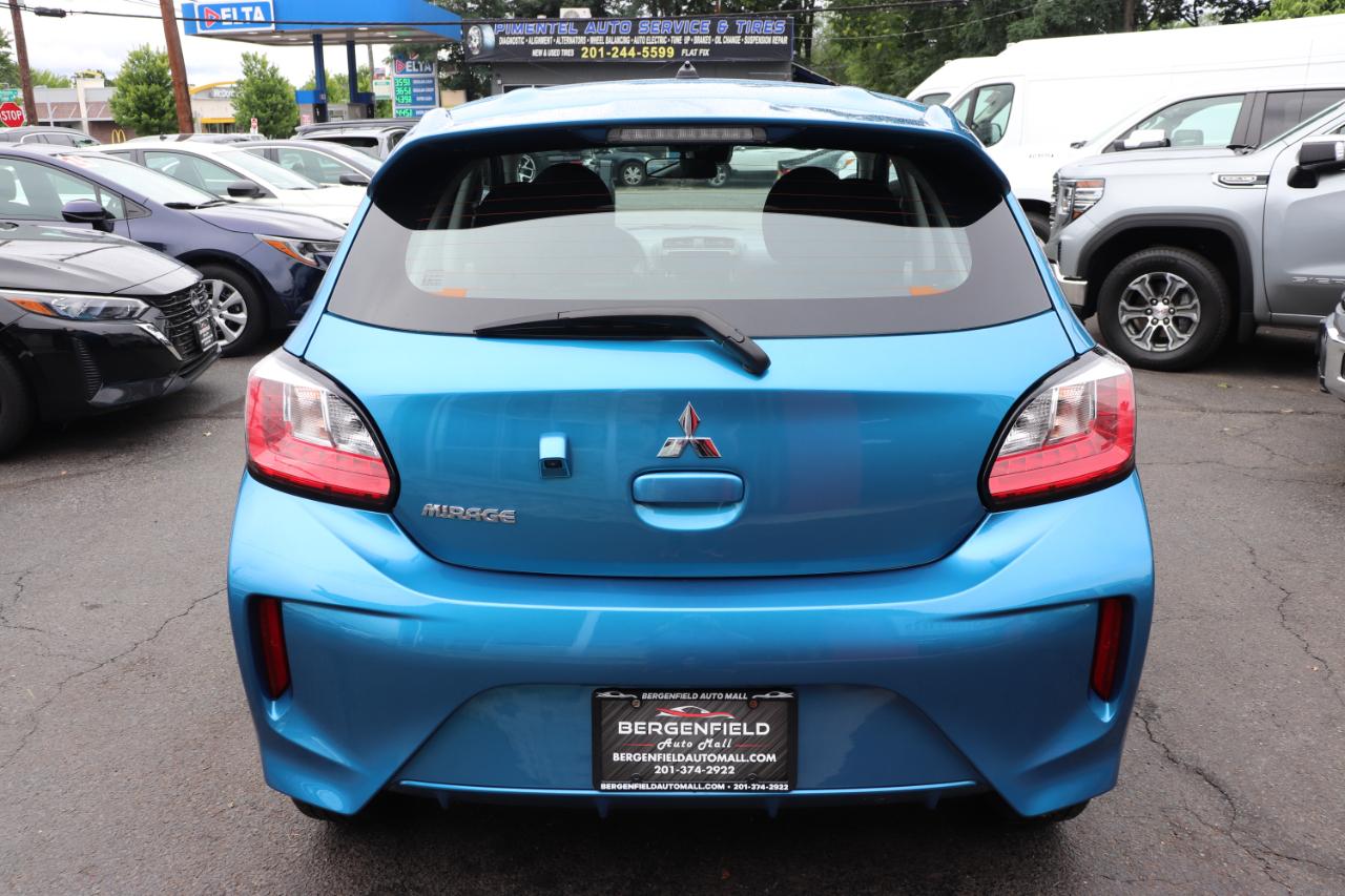Mitsubishi Mirage ES CVT 2024