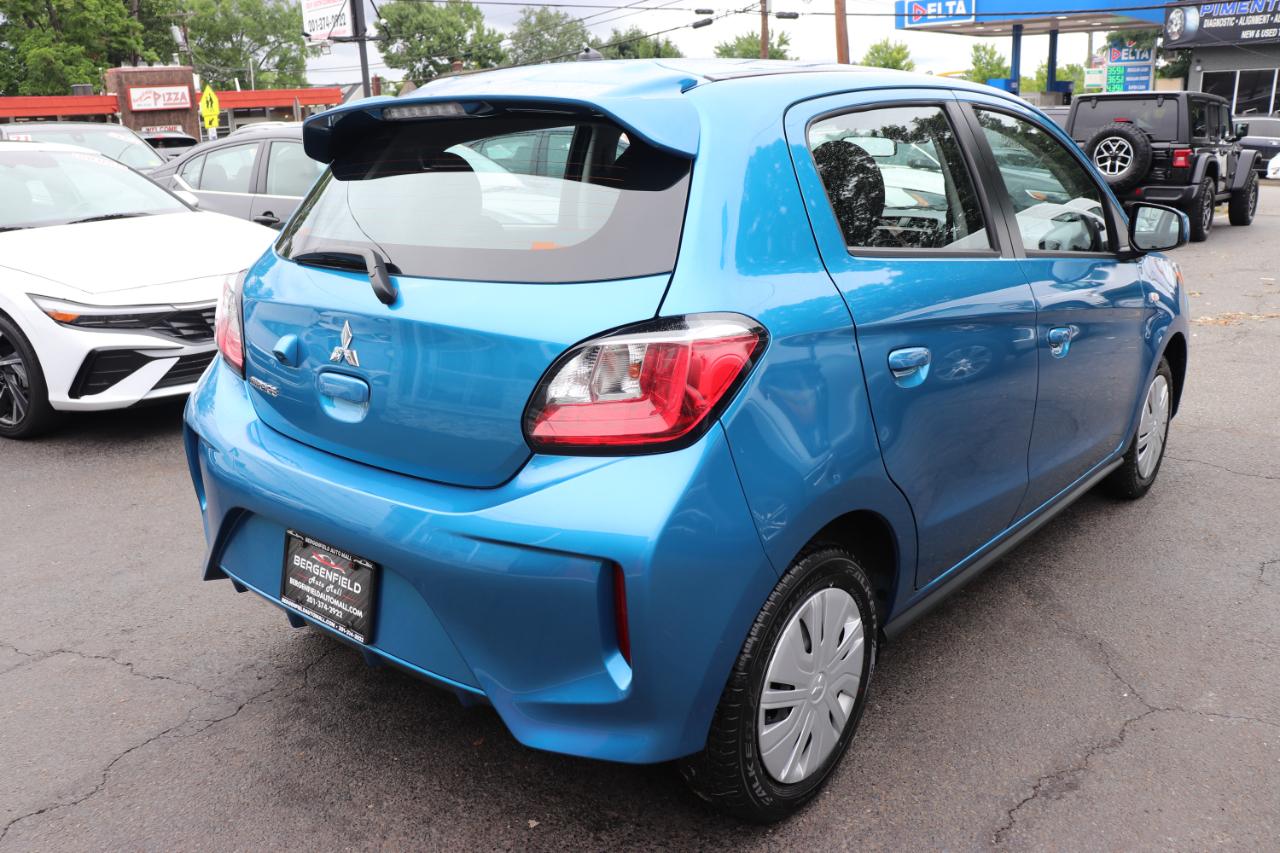 Mitsubishi Mirage ES CVT 2024