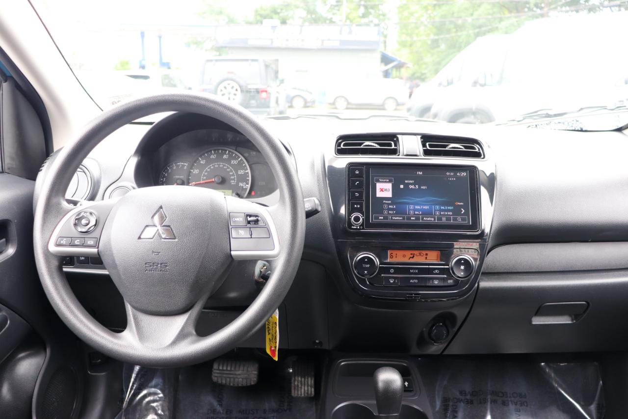 Mitsubishi Mirage ES CVT 2024